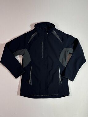 Elevate Women’s Jacket